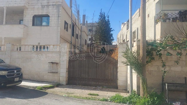فيلا/منزل في الزرقا جريبا قرب اسواق الماجد  - 125,000 دأ - صورة NaN