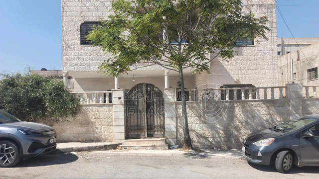فيلا/منزل في الزرقا جريبا قرب اسواق الماجد  - 125,000 دأ - صورة NaN