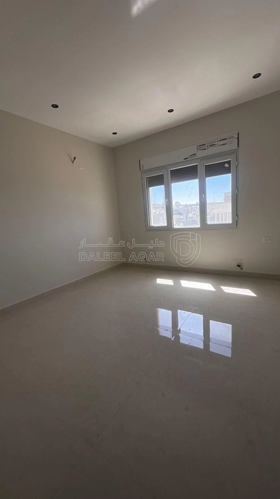 شقة في السلط جسر زي - 57,000 دأ - صورة 1