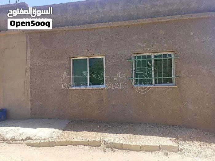 فيلا/منزل في منزل في منطقه الباعج - 21,000 دأ - صورة 1