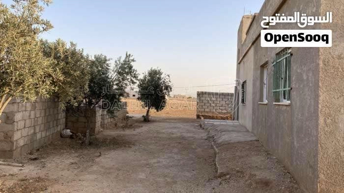 فيلا/منزل في منزل في منطقه الباعج - 21,000 دأ - صورة 1