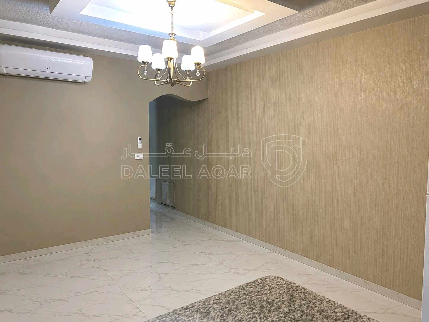شقة في الذراع  الوسطاني خلف سوبر ماركت الكرمل - 85,000 دأ - صورة 1