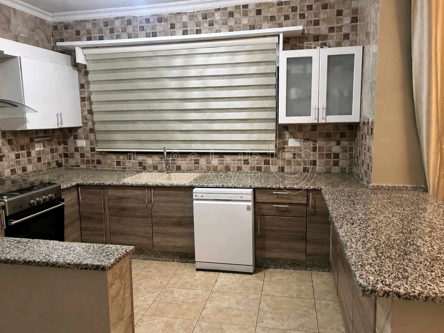 شقة في الذراع  الوسطاني خلف سوبر ماركت الكرمل - 85,000 دأ - صورة 1