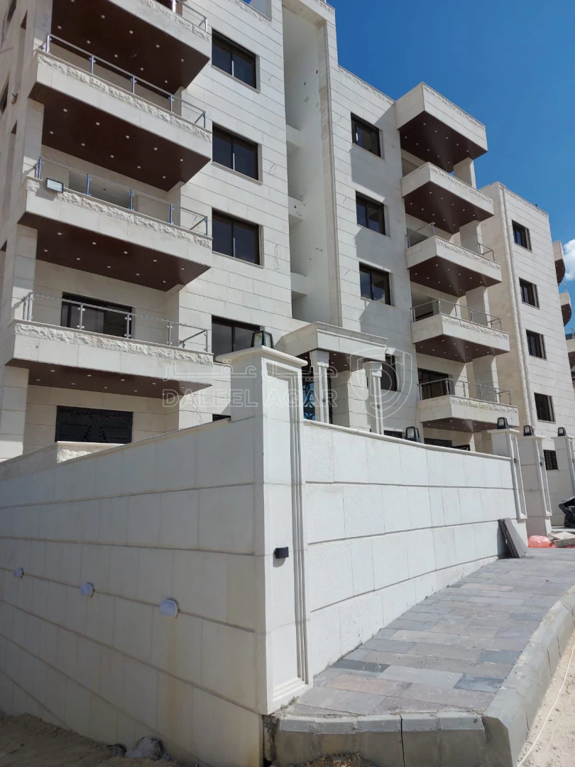 شقة في شمال عمان - حي الامام الغزالي  - 75,000 دأ - صورة 1