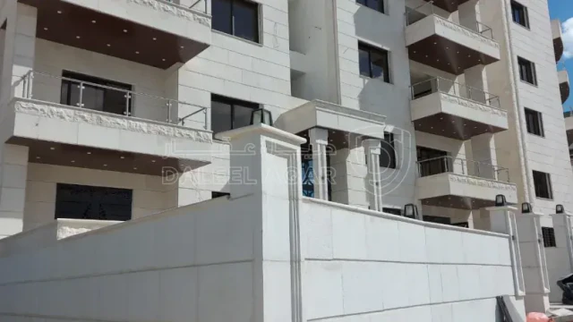 شقة - شمال عمان - حي الامام الغزالي  - 75000 دأ