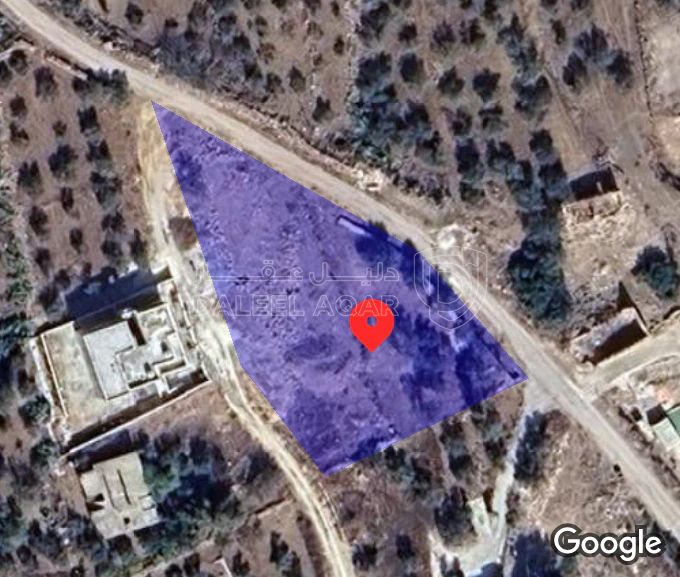 أرض في ناطفة حوض البلد الحي الغربي مساحة 2111متر  - 65,500 دأ - صورة 1