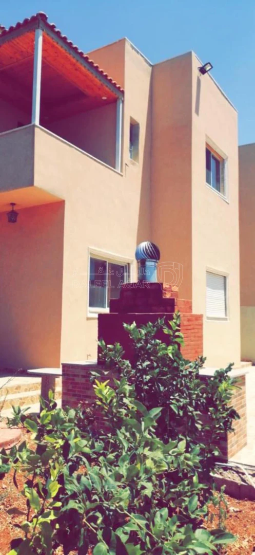 مزرعة/شاليه في بيت مع مزرعه  - 140,000 دأ - صورة 2
