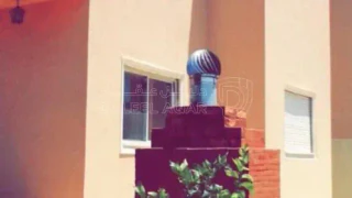 مزرعة/شاليه في بيت مع مزرعه  - 140,000 دأ - صورة 1
