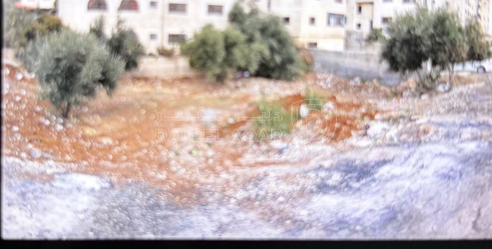 أرض في طبربور طارق شارع الحج منطقة خريجو - 180,000 دأ - صورة 1