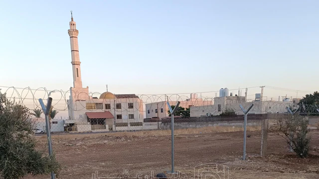 أرض في عمان جاوا قطعة على شارعين - 80,000 دأ - صورة NaN