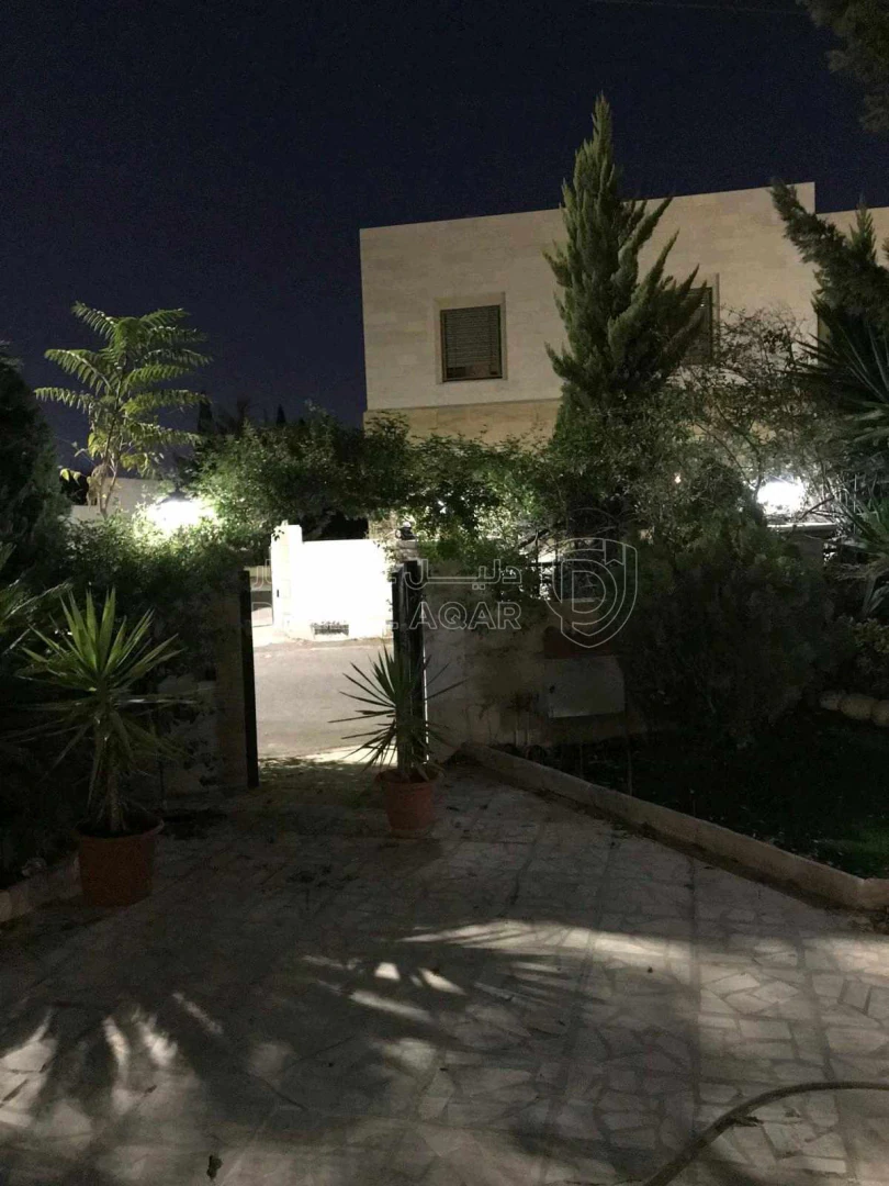 فيلا/منزل في عمان - تلاع العلي - 600,000 دأ - صورة 1