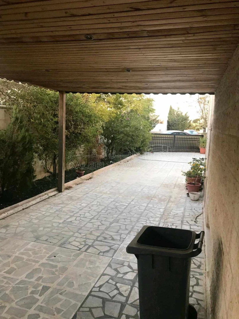 فيلا/منزل في عمان - تلاع العلي - 600,000 دأ - صورة 1