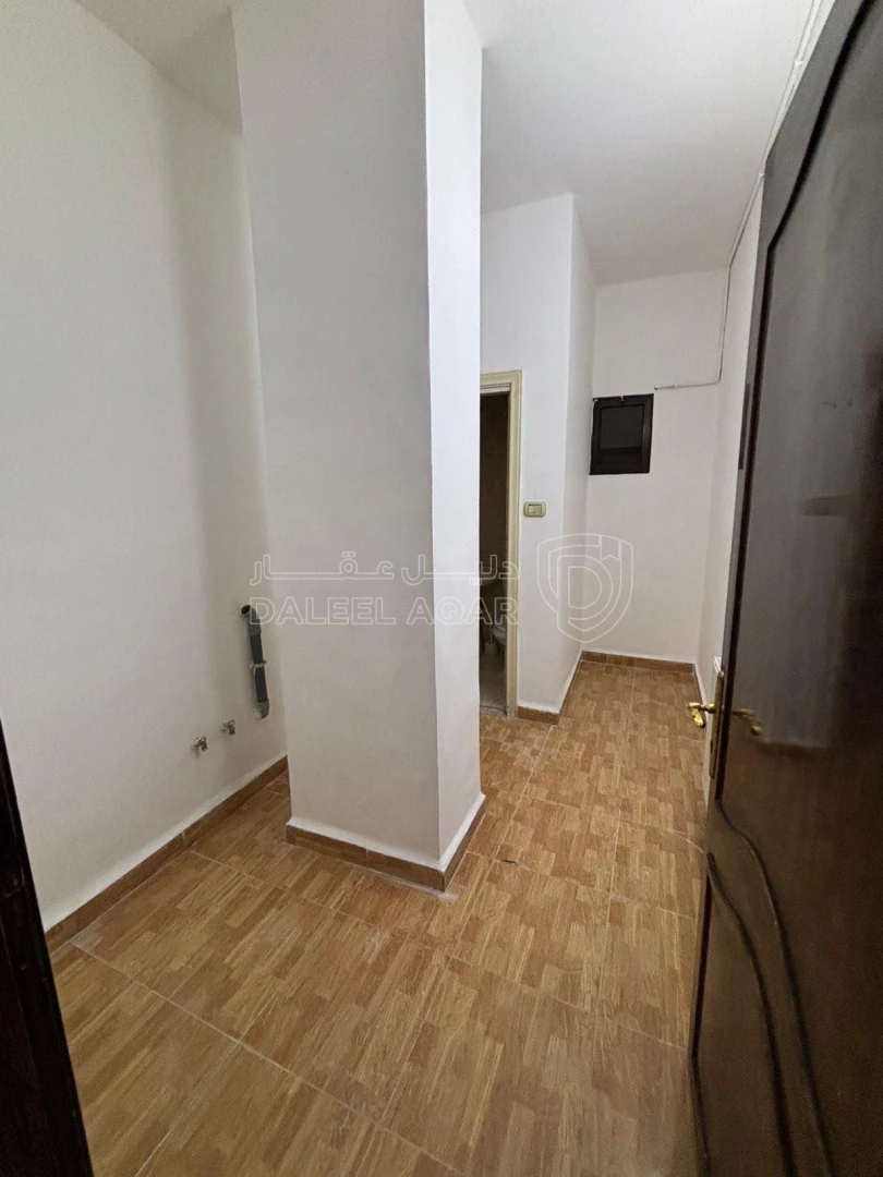 شقة في شقة سكنية للبيع في أرقى احياء أم أذينة – موقع مميز - 130,000 دأ - صورة 1