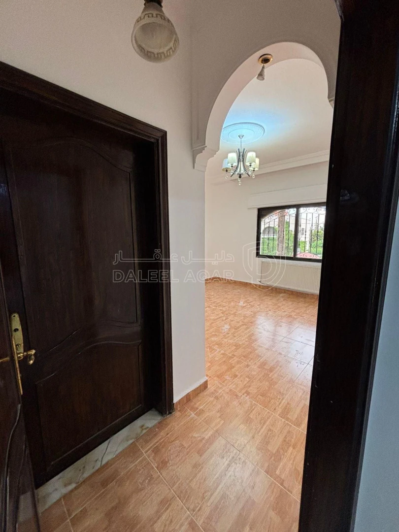 شقة في شقة سكنية للبيع في أرقى احياء أم أذينة – موقع مميز - 130,000 دأ - صورة 1