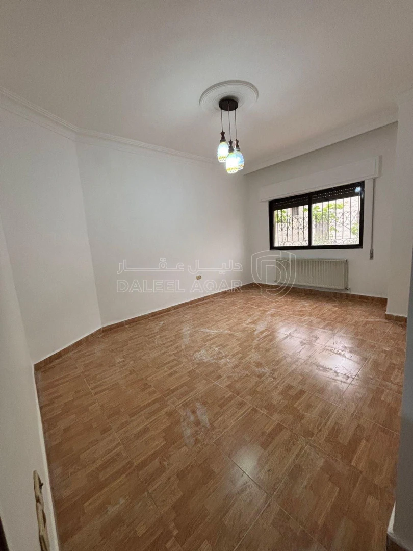 شقة في شقة سكنية للبيع في أرقى احياء أم أذينة – موقع مميز - 130,000 دأ - صورة 1