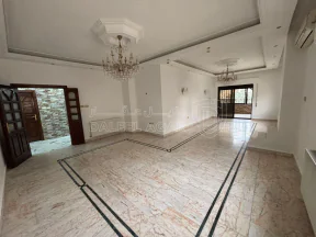 شقة - شقة سكنية للبيع في أرقى احياء أم أذينة – موقع مميز - 130000 دأ