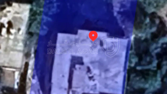 مبنى - الحي الجنوبي قرب حديقة إعمار اربد ٣ شقق،تسوية،سطح - 100000 دأ