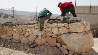 أرض في المفرق - دحل  - 25,000 دأ - صورة 1