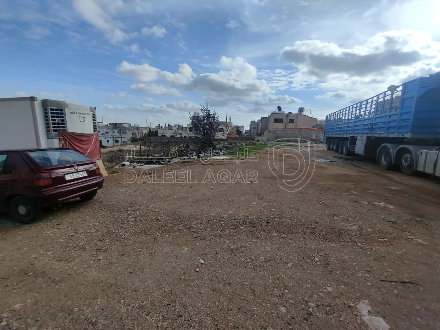 أرض في قطعتين ارض سكنيتين للبيع معا في الجويدة   - 300,000 دأ - صورة 1