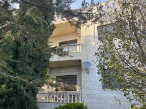 مبنى في عمان البنيات بالقرب من طريق الخدمات الرئيسي - 430,000 دأ - صورة NaN