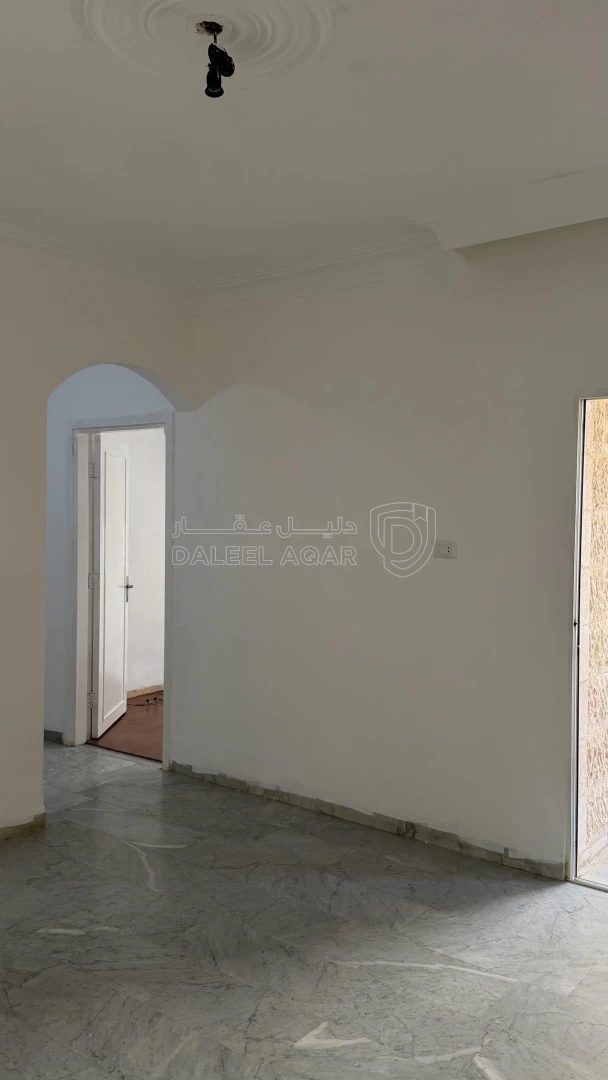 شقة في عمان الجبيهة - 70,000 دأ - صورة 1