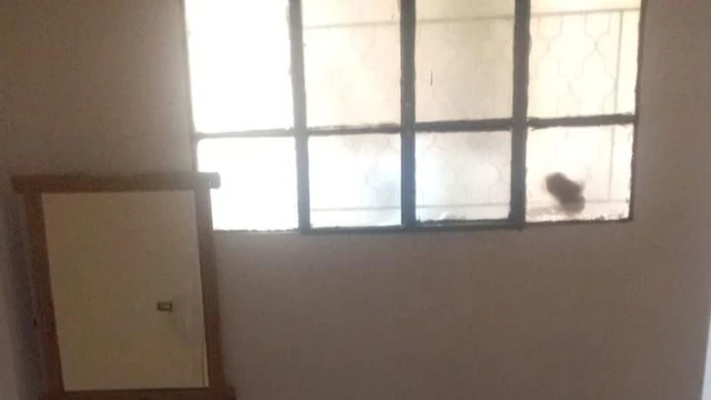 فيلا/منزل في الزرقاء حي الحسين شارع شامل  بقالة ابو ياسين - 25,000 دأ - صورة NaN