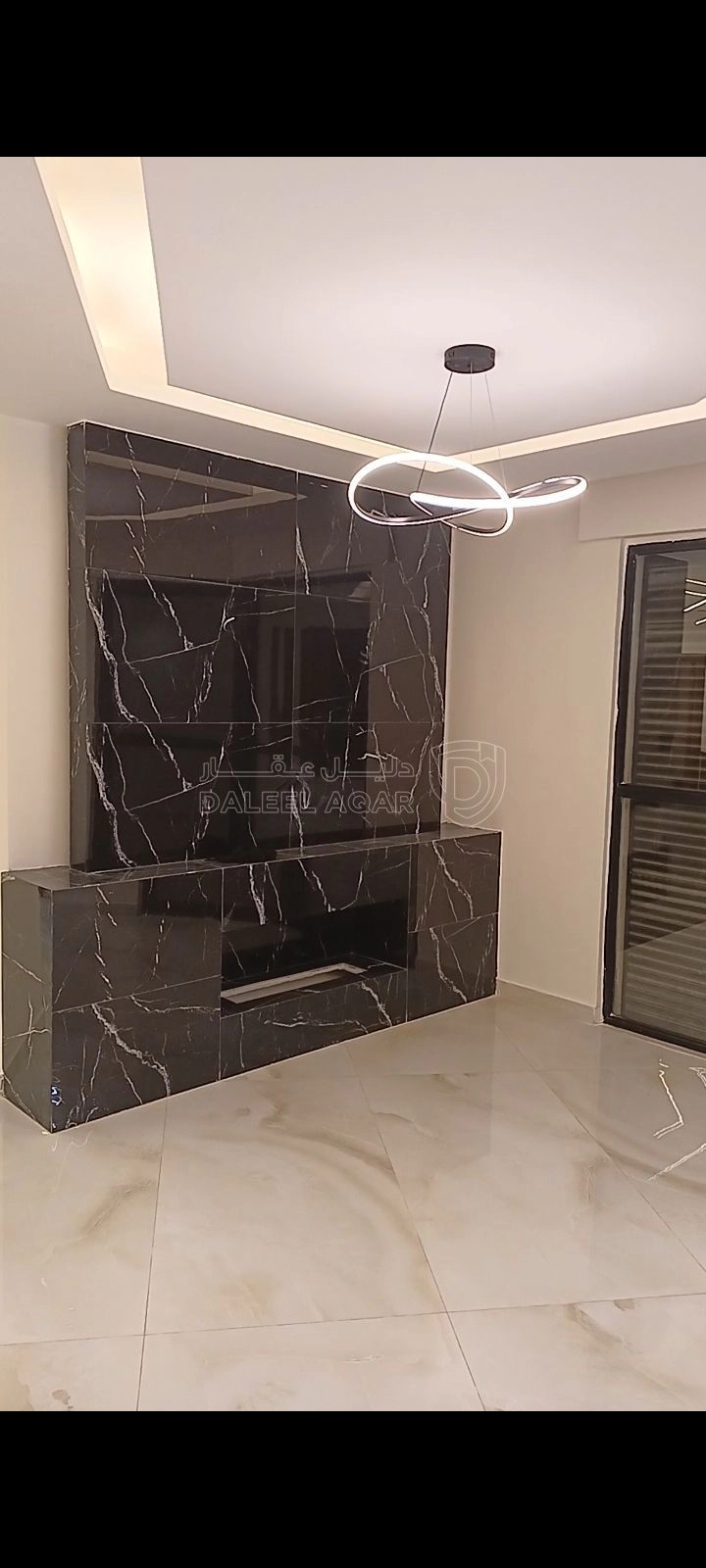 شقة في الجبيهه قرب قصر الامير بسمه على مطل ابو نصير - 95,000 دأ - صورة 1