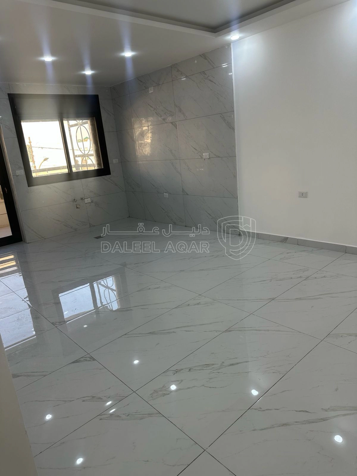 شقة في جنوب عمان  - 55,000 دأ - صورة 1