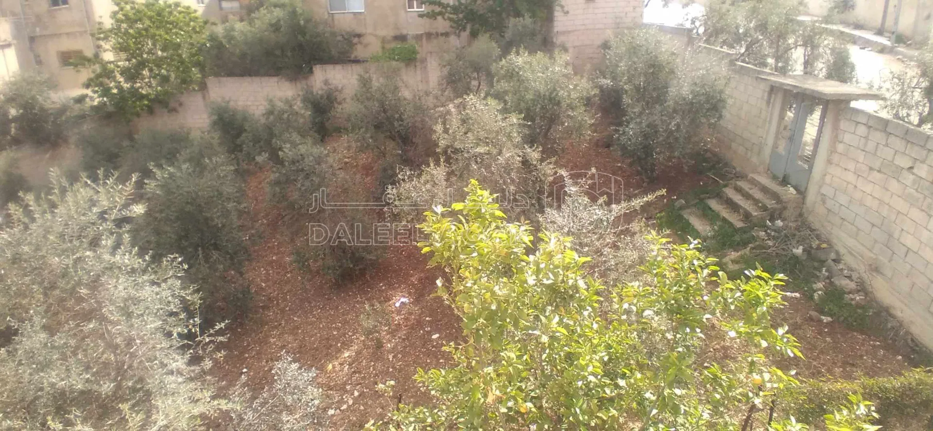 أرض في اربد _ حنينا  حي الشرقي _ الوادي جنوب مسجد الطيطي - 27,000 دأ - صورة 1