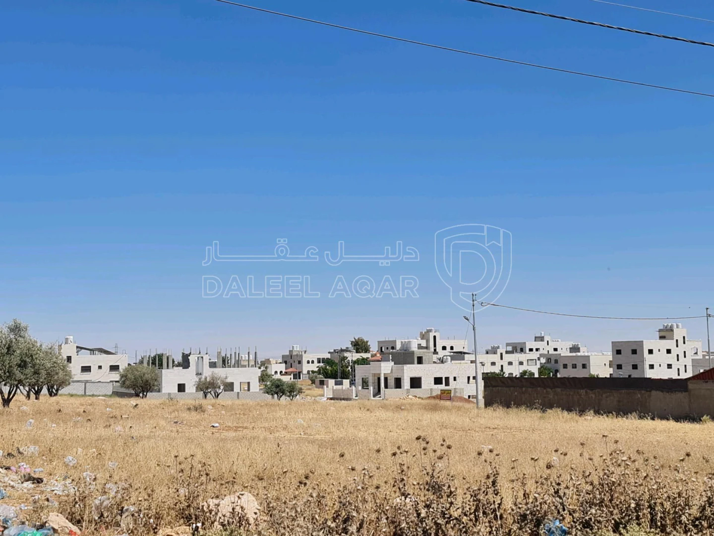 أرض في عمان / جاوا بالقرب من السوق المركزي - 48,000 دأ - صورة 1