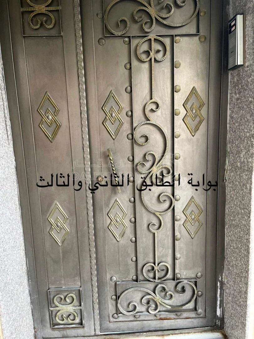 مبنى في الزرقاء حي معصوم الجبل الثاني شارع البتاني - 75,000 دأ - صورة 27