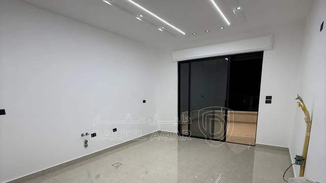 شقة - الجبيهة - خلف السيفوي  - 155000 دأ