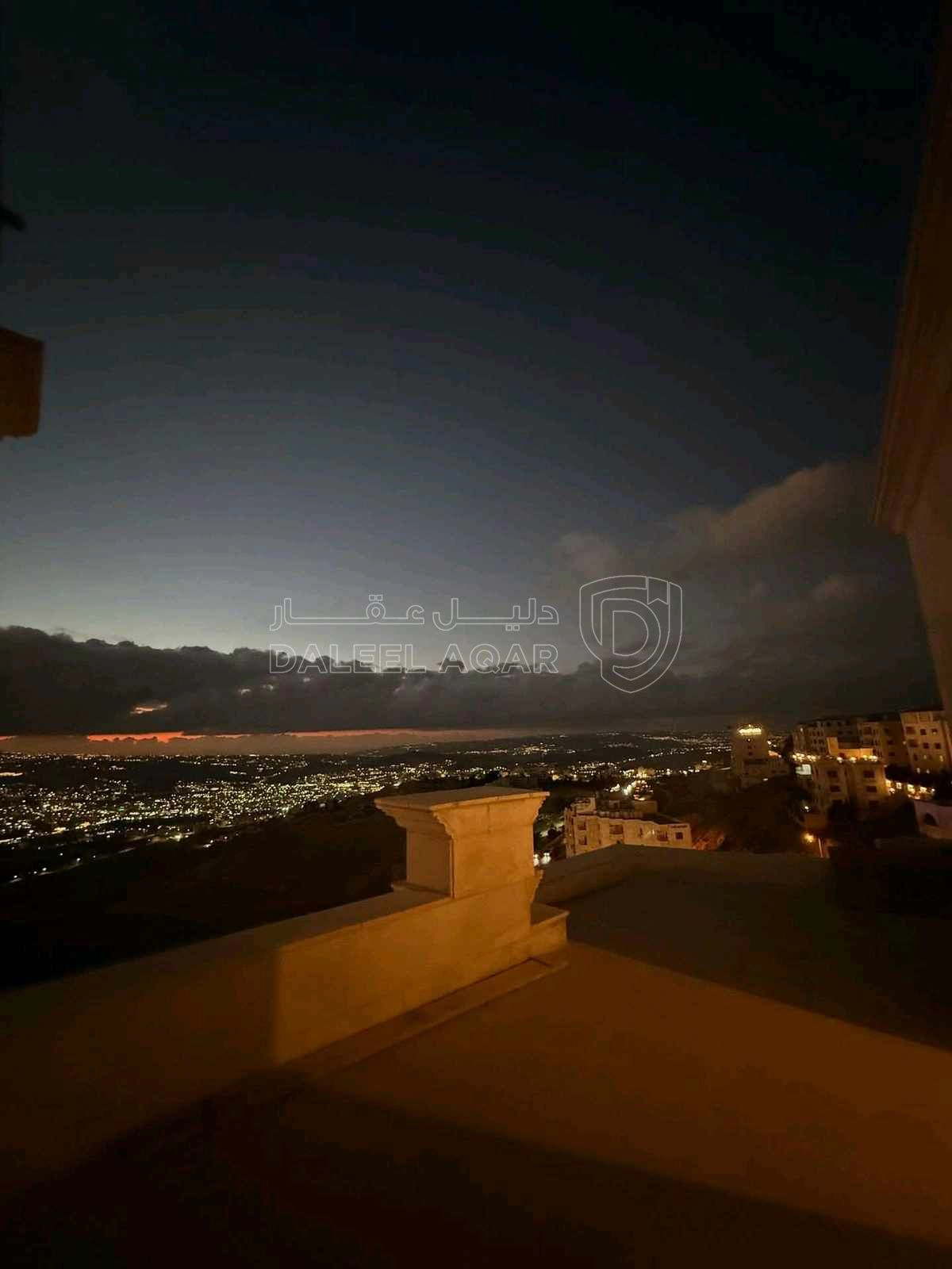 شقة في مطل ابو نصير  - 185,000 دأ - صورة 1