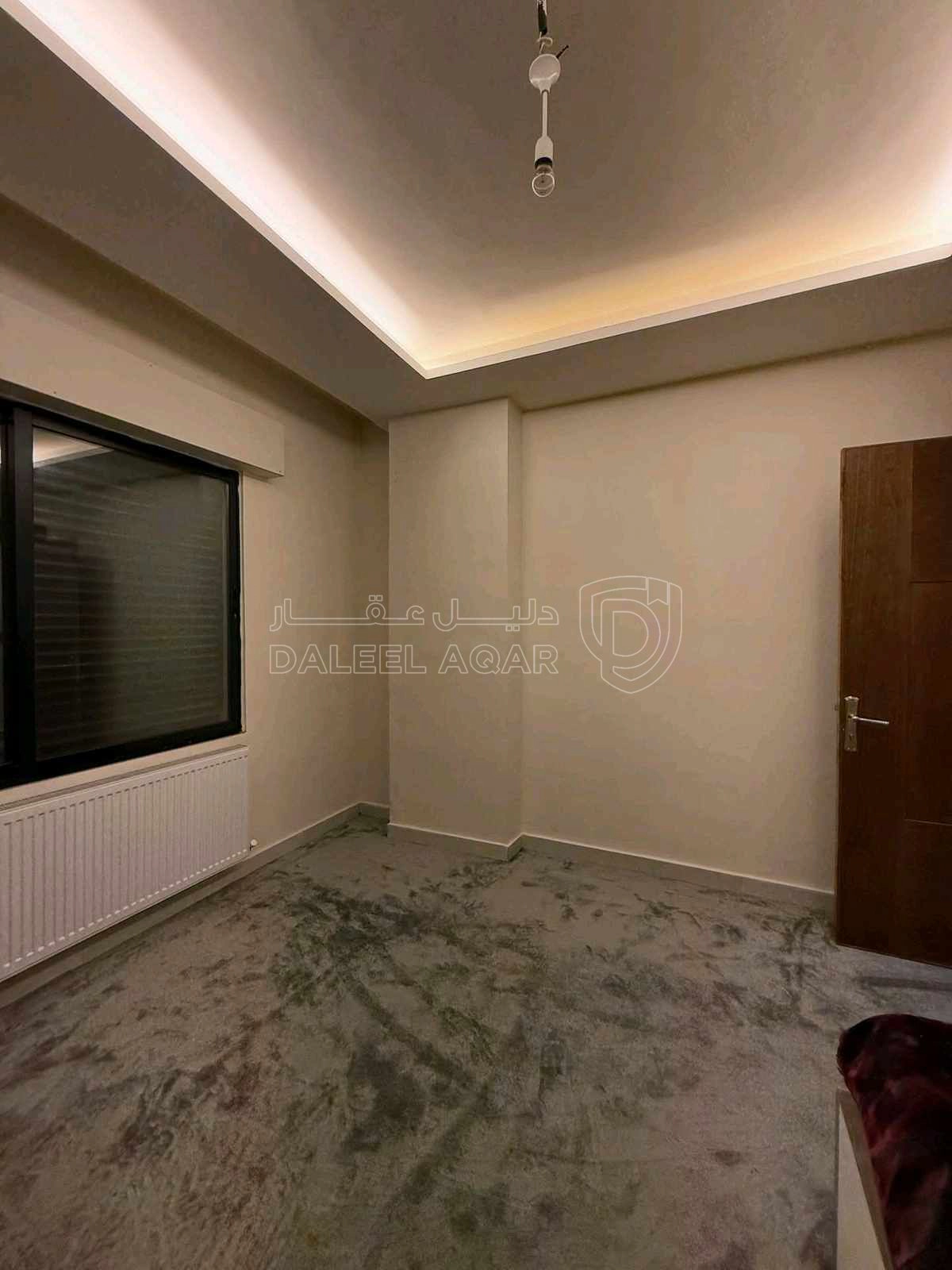 شقة في مطل ابو نصير  - 185,000 دأ - صورة 1