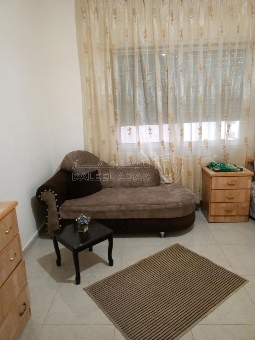 شقة في الجاردنز مقابل اسواق جمال شارع غازي عربيات - 56,000 دأ - صورة 1