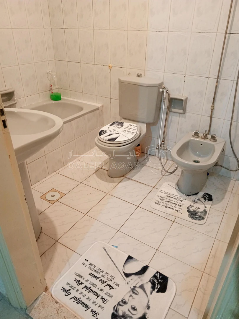 شقة في الجاردنز مقابل اسواق جمال شارع غازي عربيات - 56,000 دأ - صورة 1