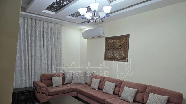 شقة في إربد، الحي الشرقي بجانب مسجد الشهداء - 105,000 دأ - صورة NaN