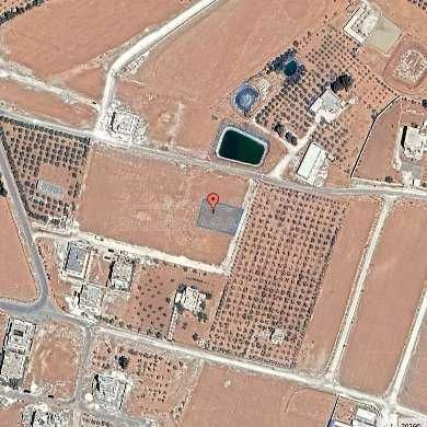 أرض في اليادودة، بالقرب من شارع المطار - 83,250 دأ - صورة 1