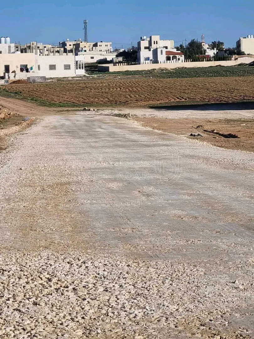 أرض في عمان النقيرة شارع الستين  - 20,000 دأ - صورة 1