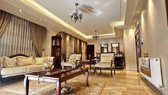 شقة - رجم عميش حي الصحابة - مقابل ملعب التنس - 155000 دأ
