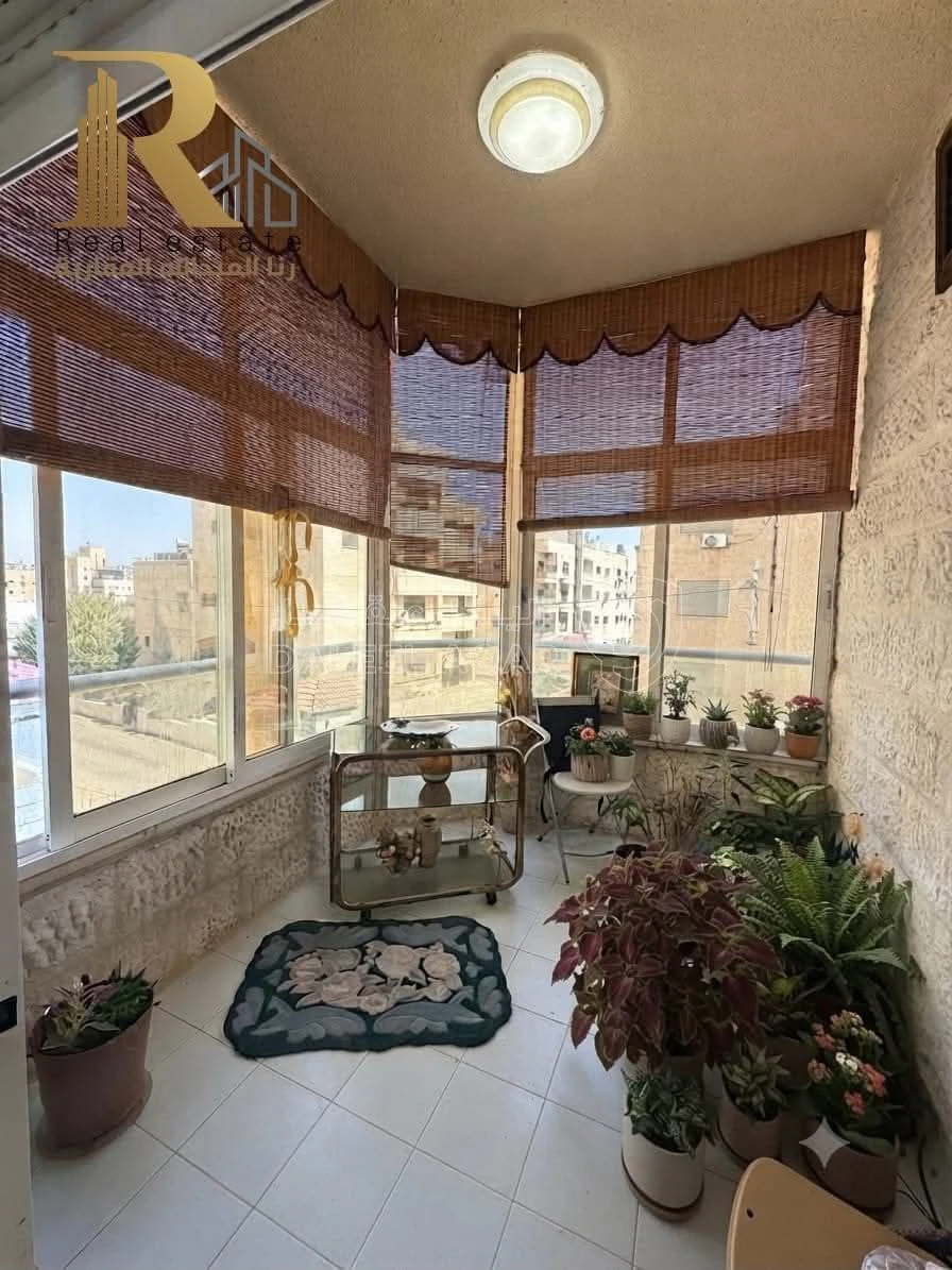 شقة في عمان الدوار السابع خلف كوزمو  - 90,000 دأ - صورة 1