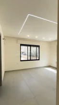 شقة في ضاحية الامير راشد  - 135,000 دأ - صورة NaN