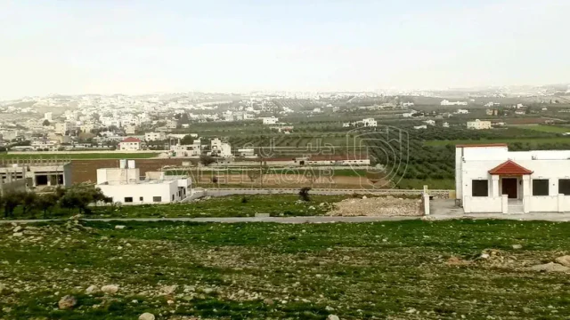 أرض في 1040م سكن ج العال والروضة حوض بدر من اراضي ناعور - 75,000 دأ - صورة 1