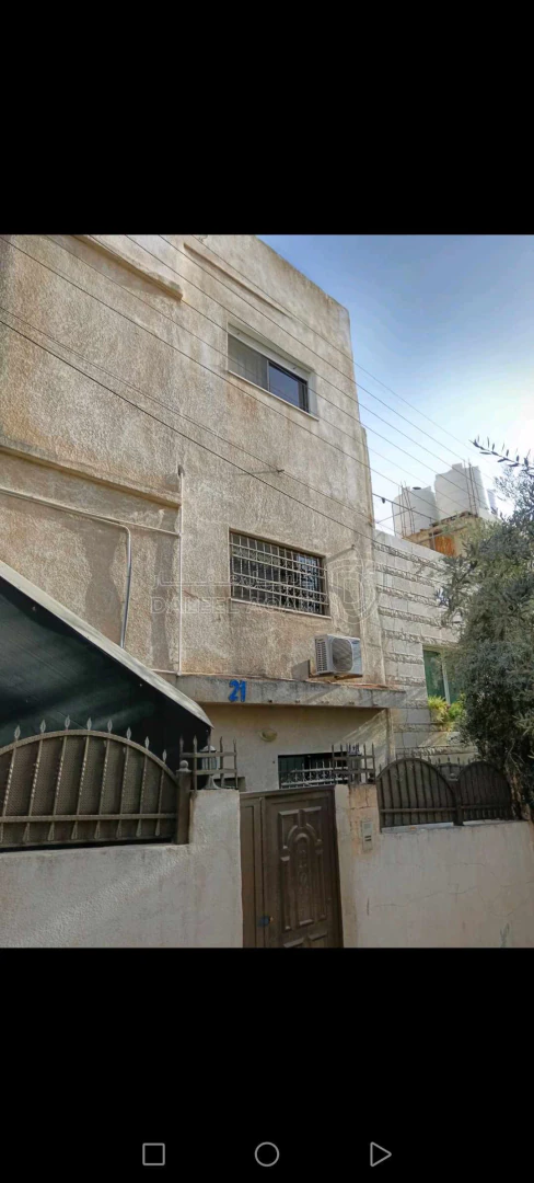 مبنى في عمارة للبيع في المنارة ثلاث طوابق بالتطوير الحضري  - 55,000 دأ - صورة 1