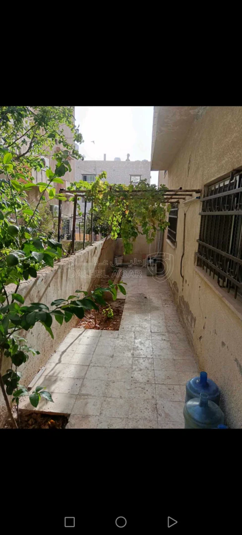 مبنى في عمارة للبيع في المنارة ثلاث طوابق بالتطوير الحضري  - 55,000 دأ - صورة 1