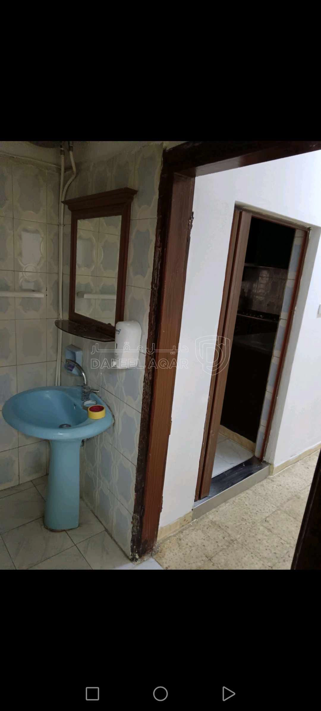 مبنى في عمارة للبيع في المنارة ثلاث طوابق بالتطوير الحضري  - 55,000 دأ - صورة 1