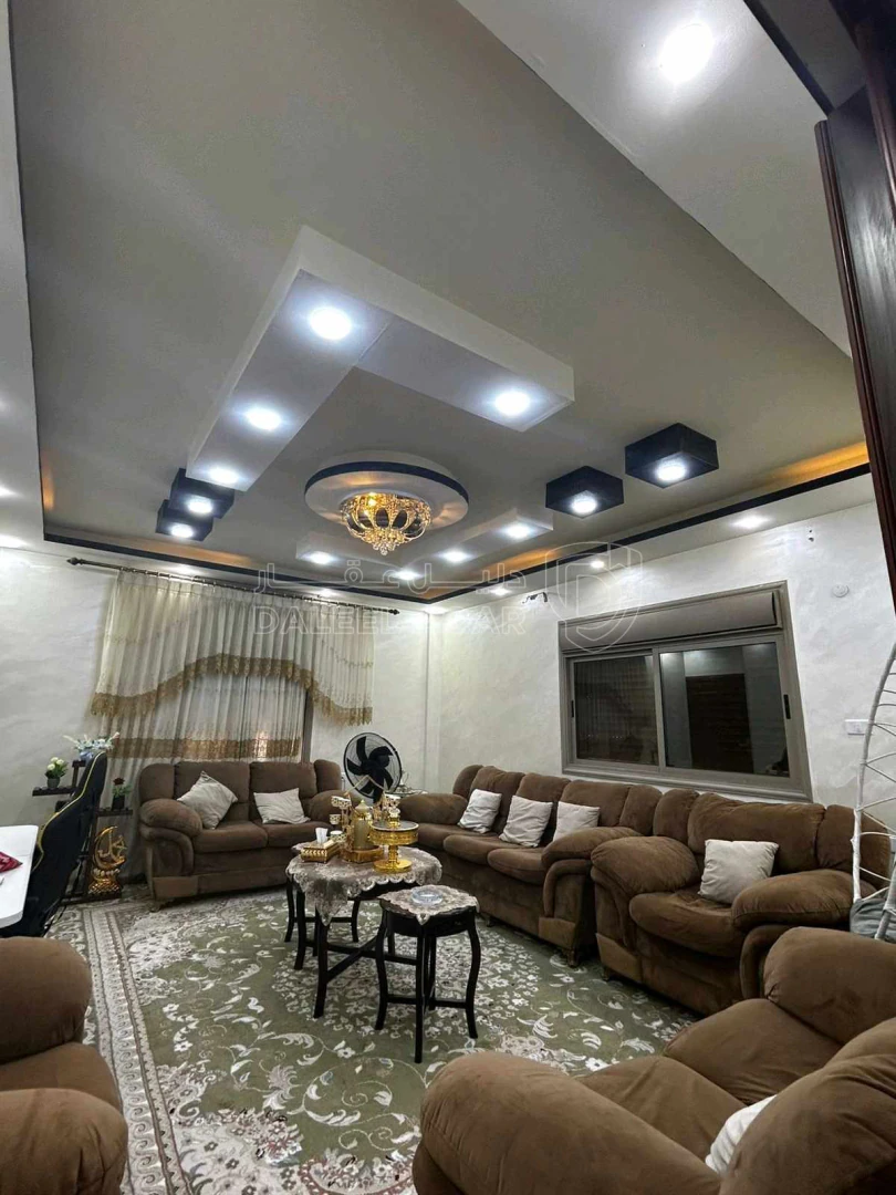 فيلا/منزل في الزرقاء _ البتراوي الجنوبي/ الصالحية  - 88,000 دأ - صورة 1