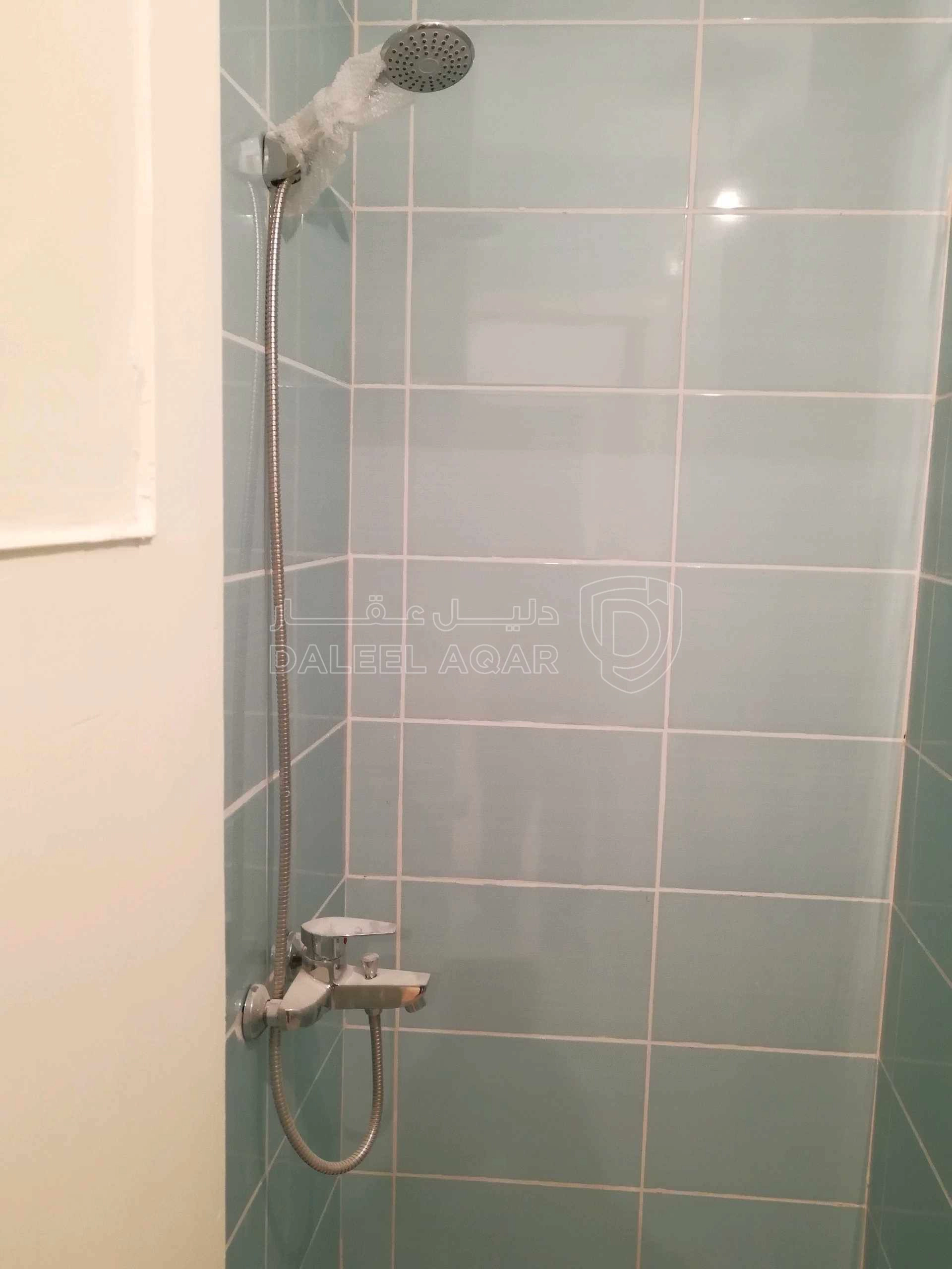 مبنى في ضاحيه الامير حسن قرب مخفر شرطة النزهه  - 190,000 دأ - صورة 1