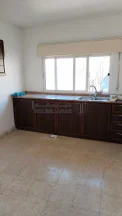 مبنى في ضاحيه الامير حسن قرب مخفر شرطة النزهه  - 190,000 دأ - صورة NaN