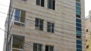 مبنى - ضاحيه الامير حسن قرب مخفر شرطة النزهه  - 190000 دأ
